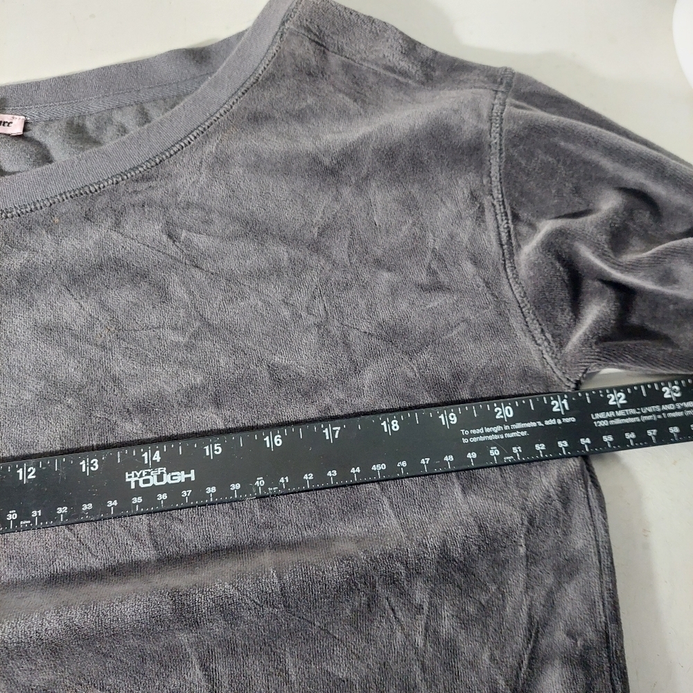 Juicy‎ Couture Gray Sweater Pullover Top Scoop Neck Women Size M Velvet Soft  SJ - Picture 6 of 13